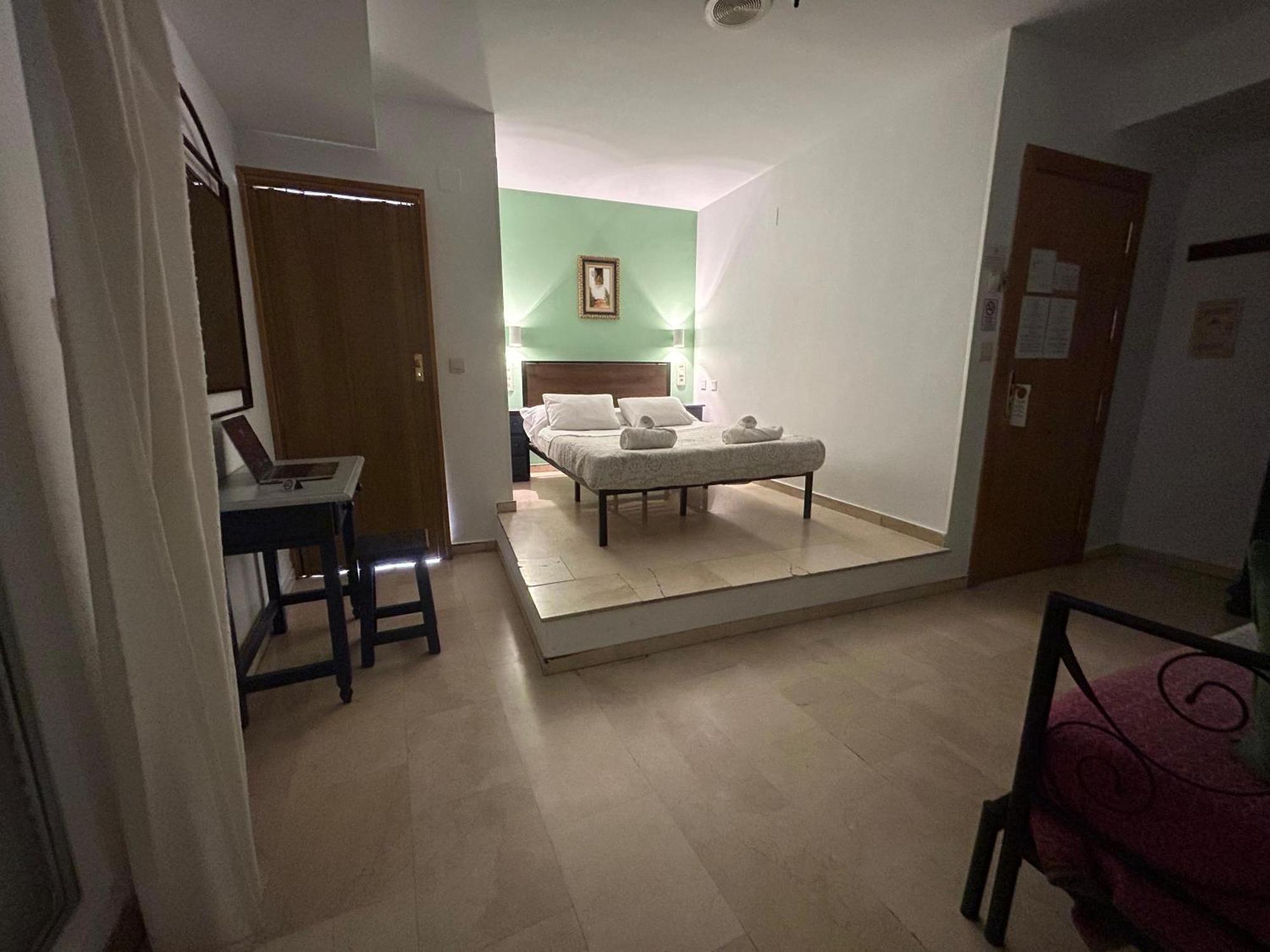 Hostal El Olivo Гранада Екстериор снимка