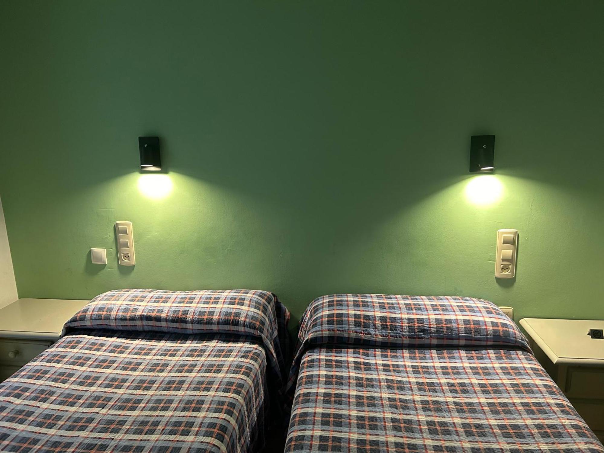 Hostal El Olivo Гранада Екстериор снимка