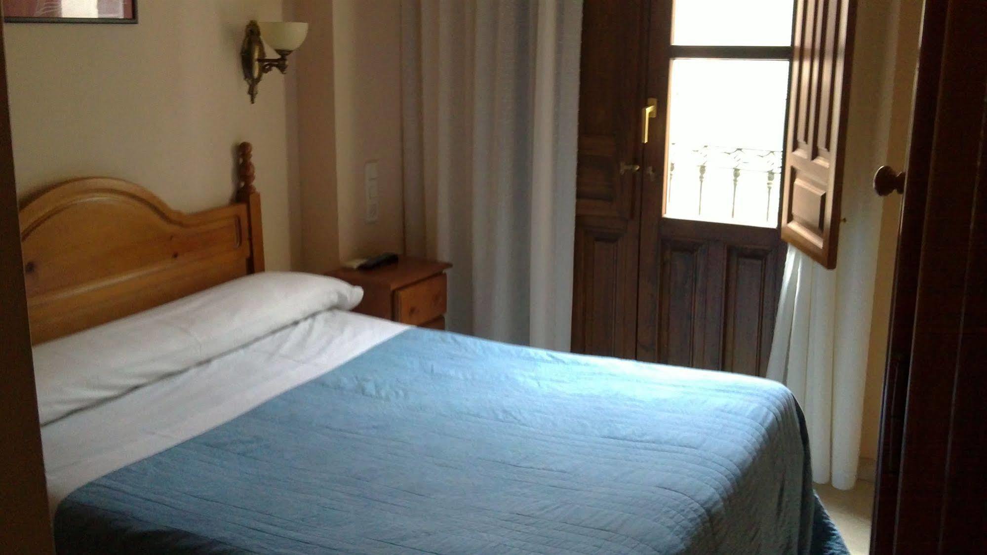 Hostal El Olivo Гранада Екстериор снимка